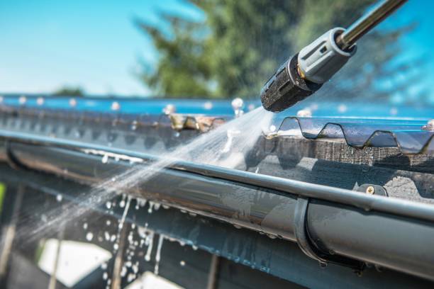 Why Choose Our Certified Pressure Washing Experts for Your Project Needs in Alexandria, LA?